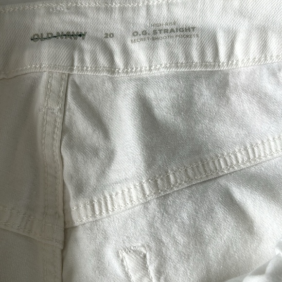 Old Navy high rise O.G straight shorts size 20 - Picture 4 of 7
